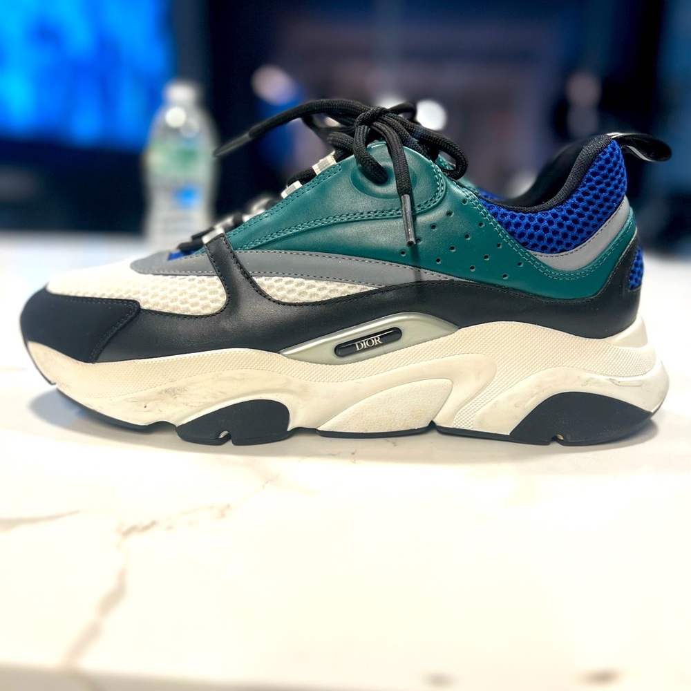 Dior sneakers in mint condition